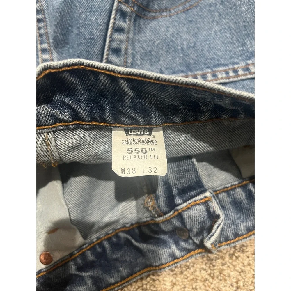 Vintage 1998 Levis 550 Relaxed Fit Mens Blue Denim Jeans 38x32 Medium Wash
